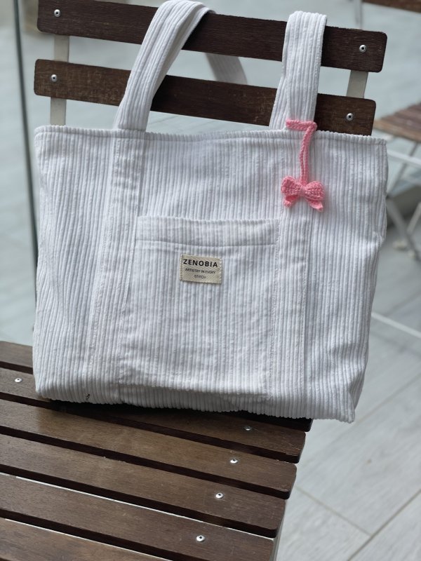 Velvey Vanilla Tote - Image 5