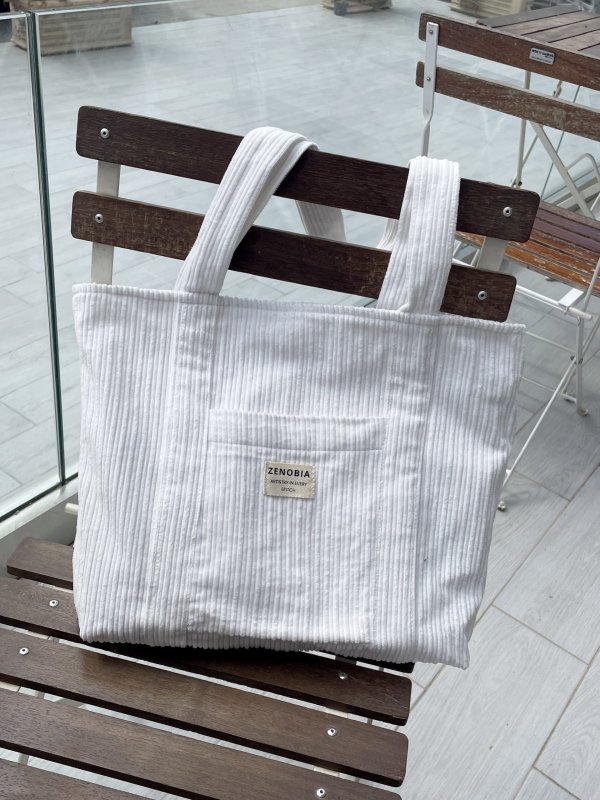 Velvey Vanilla Tote - Image 2