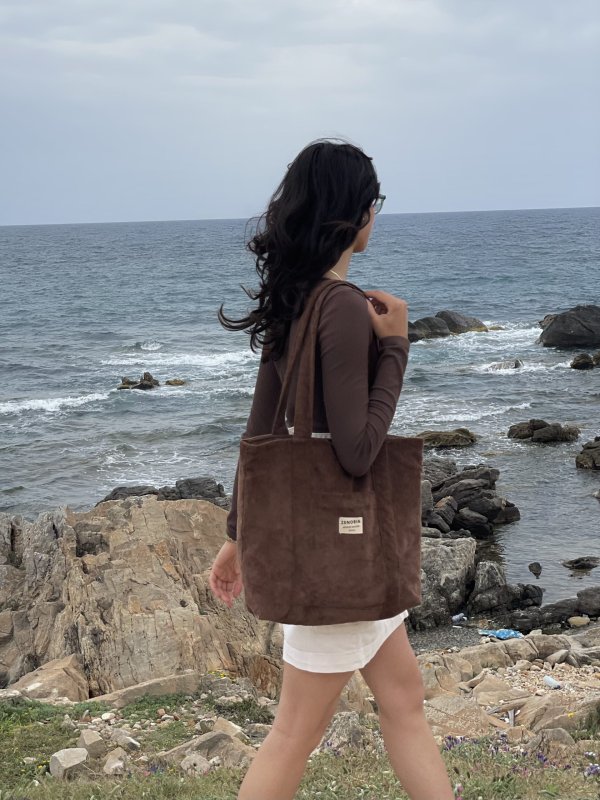 Choco velvey tote bag