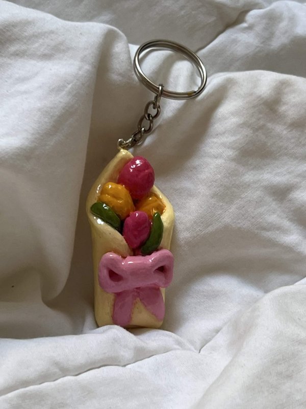 Tulip bouquet keychain